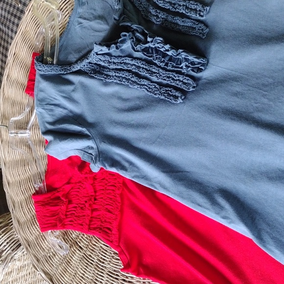 2  Loft Ruffly tops - Picture 5 of 6